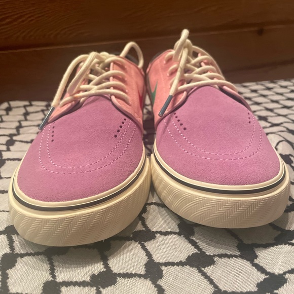 NEW- Nike SB Size 6.5 - Picture 4 of 8